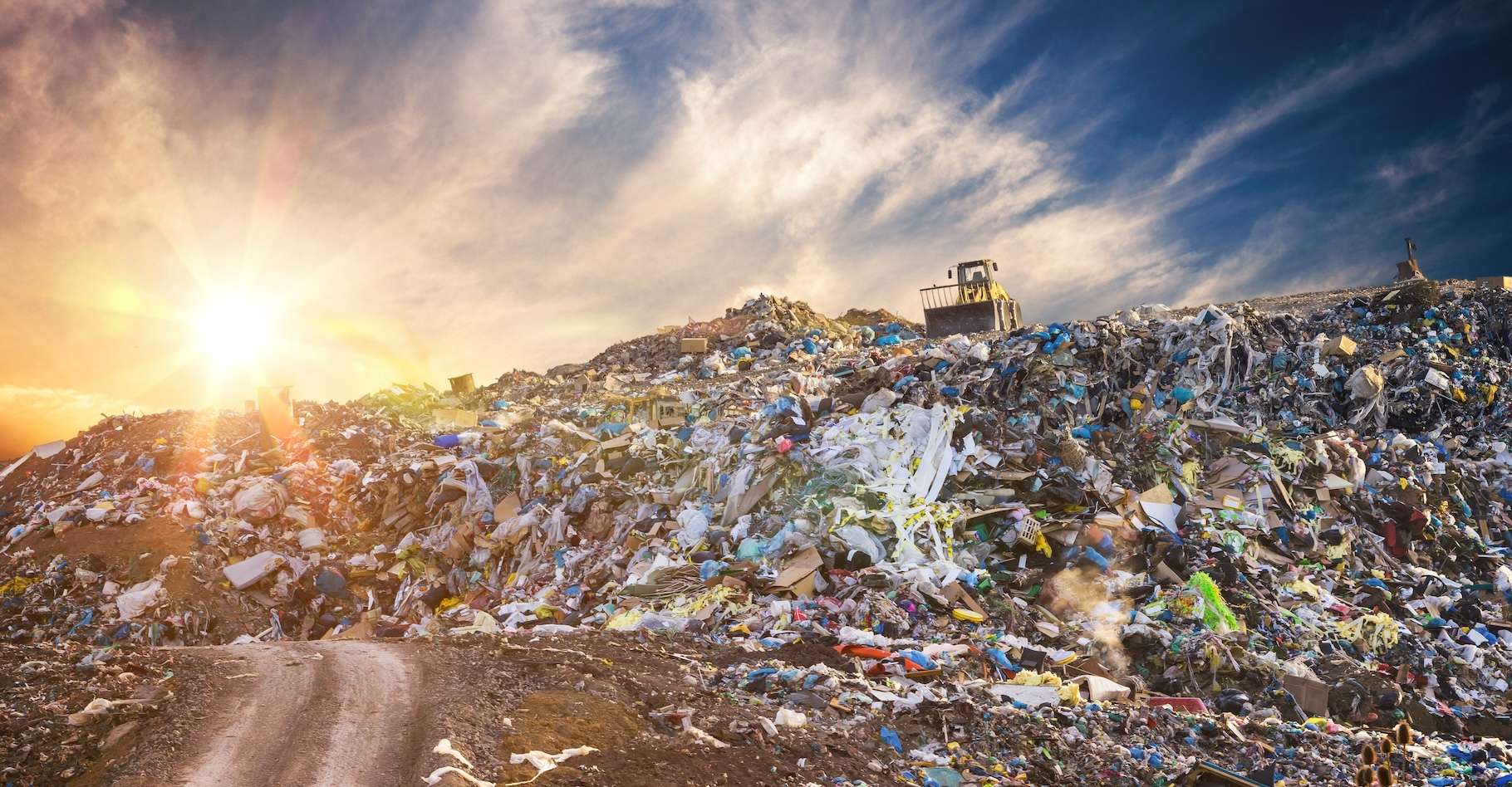 Les décharges empoisonnent l’air avec des produits chimiques éternels !