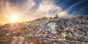 Les décharges empoisonnent l’air avec des produits chimiques éternels !