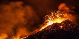 Éruption de l'Etna : le show est de plus en plus spectaculaire !