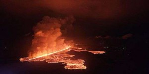 Une fissure de 4 km de long crache de la lave aux portes d’une ville en Islande !