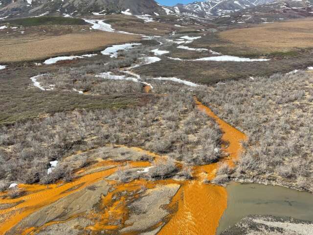 Pourquoi des rivières de l’Alaska sont-elles en train de devenir orange ? Une étude s’est penchée sur le phénomène