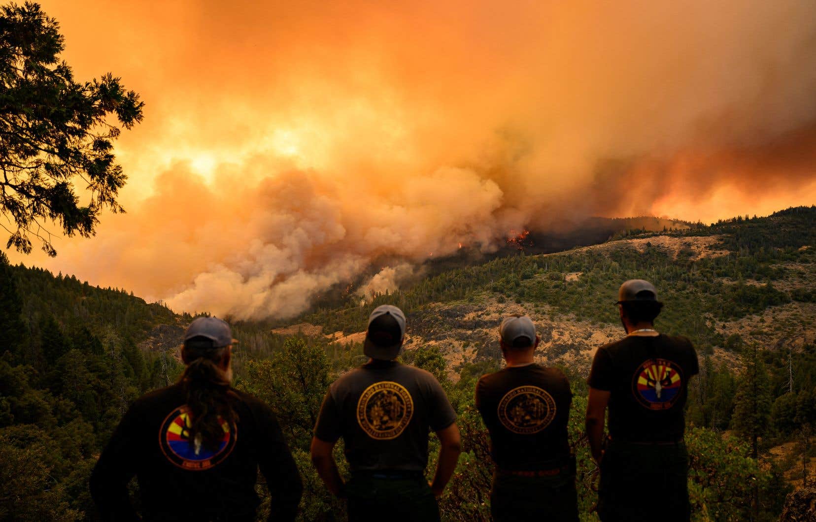 Des milliers d’évacuations en Californie face à un mégafeu qui grossit rapidement