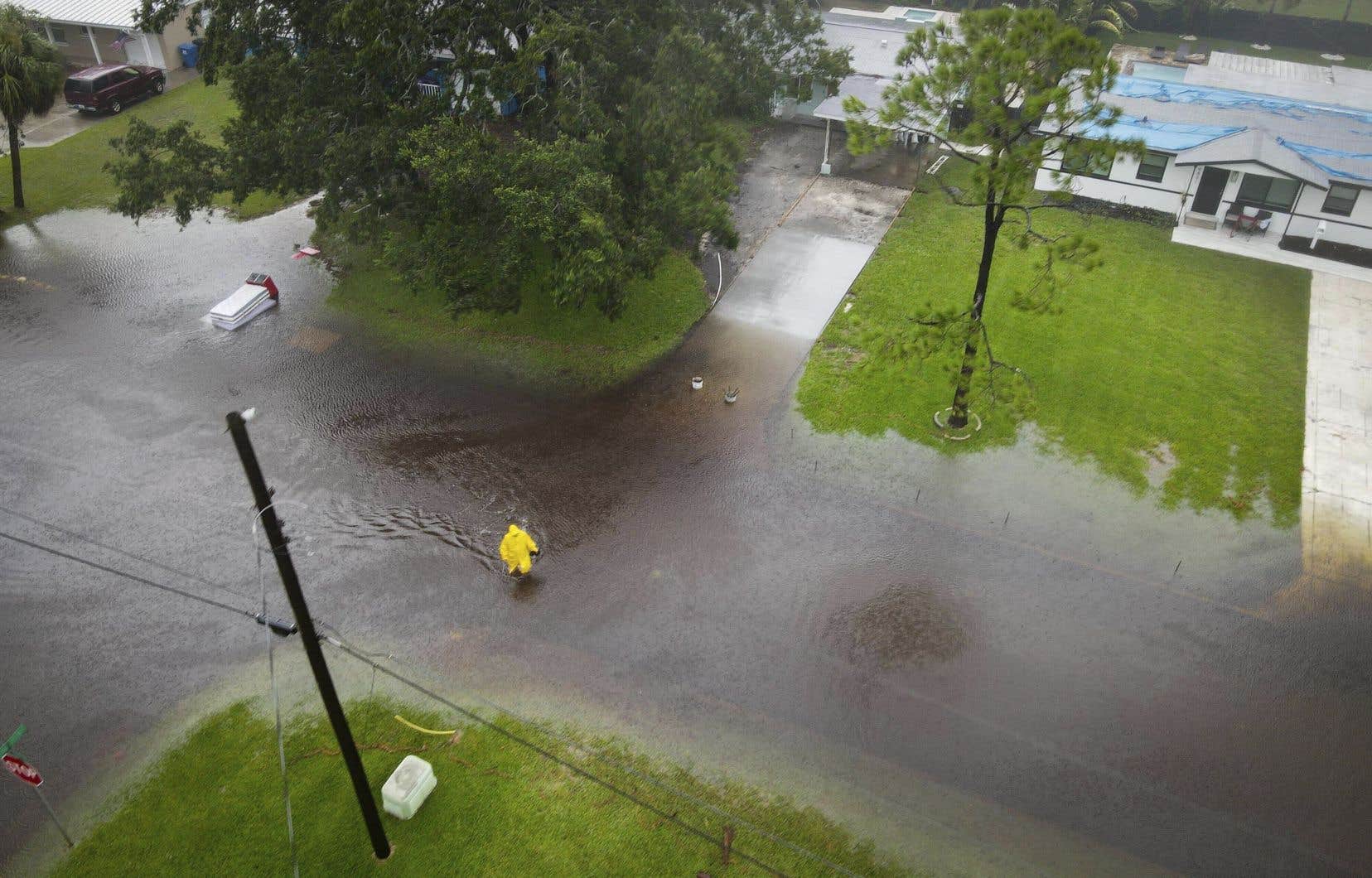 L'ouragan Debby, de catégorie 1, a touché terre en Floride