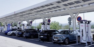 Bornes de recharge : Ionity ouvre une nouvelle grosse station sur l’autoroute A8