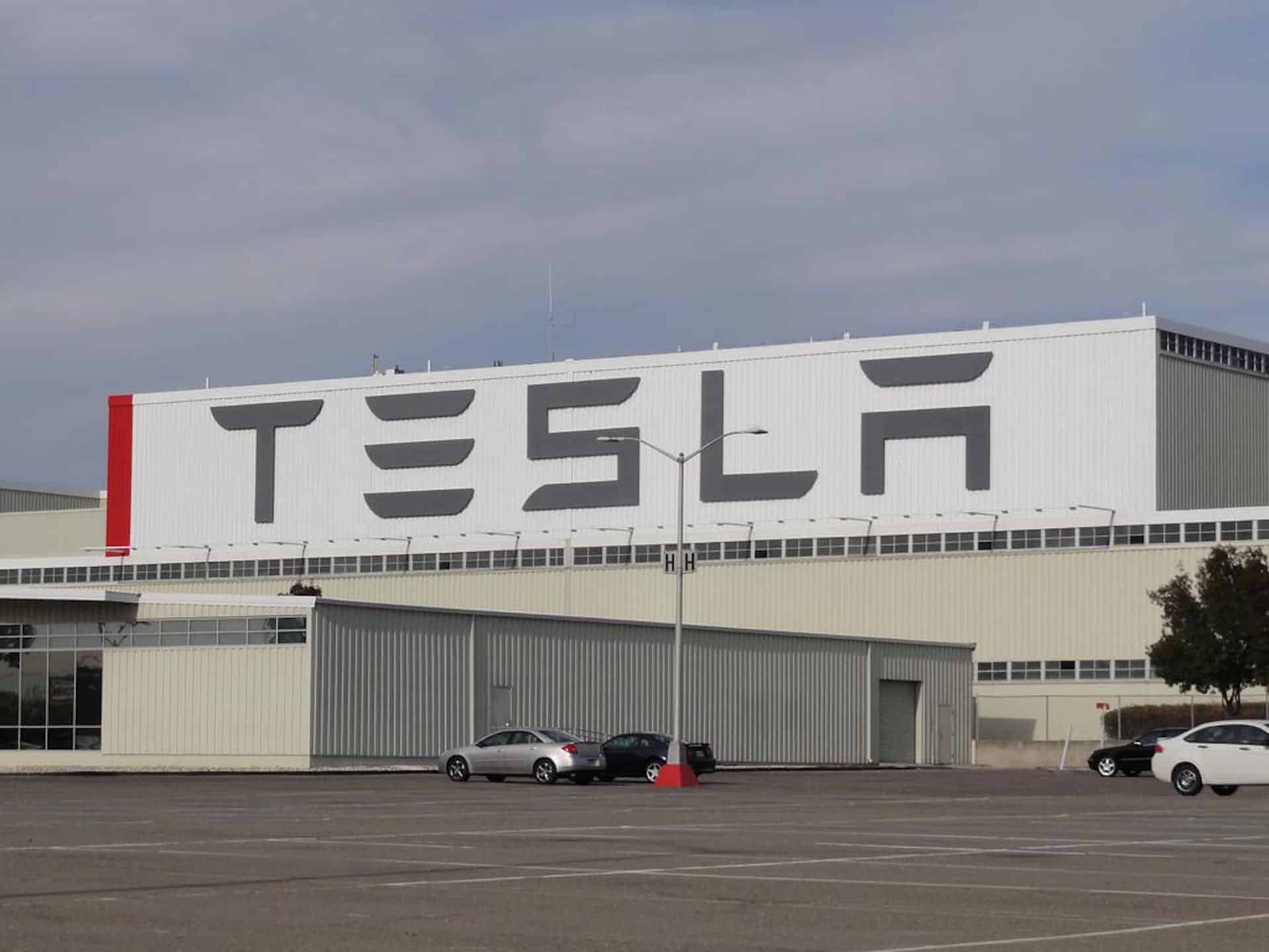 Cette usine de Tesla polluerait beaucoup trop