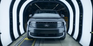 Ford Explorer : nous avons visité sa première usine européenne dédiée à 100 % aux électriques