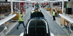 Les ventes baissent, Tesla stoppe la production du Model Y