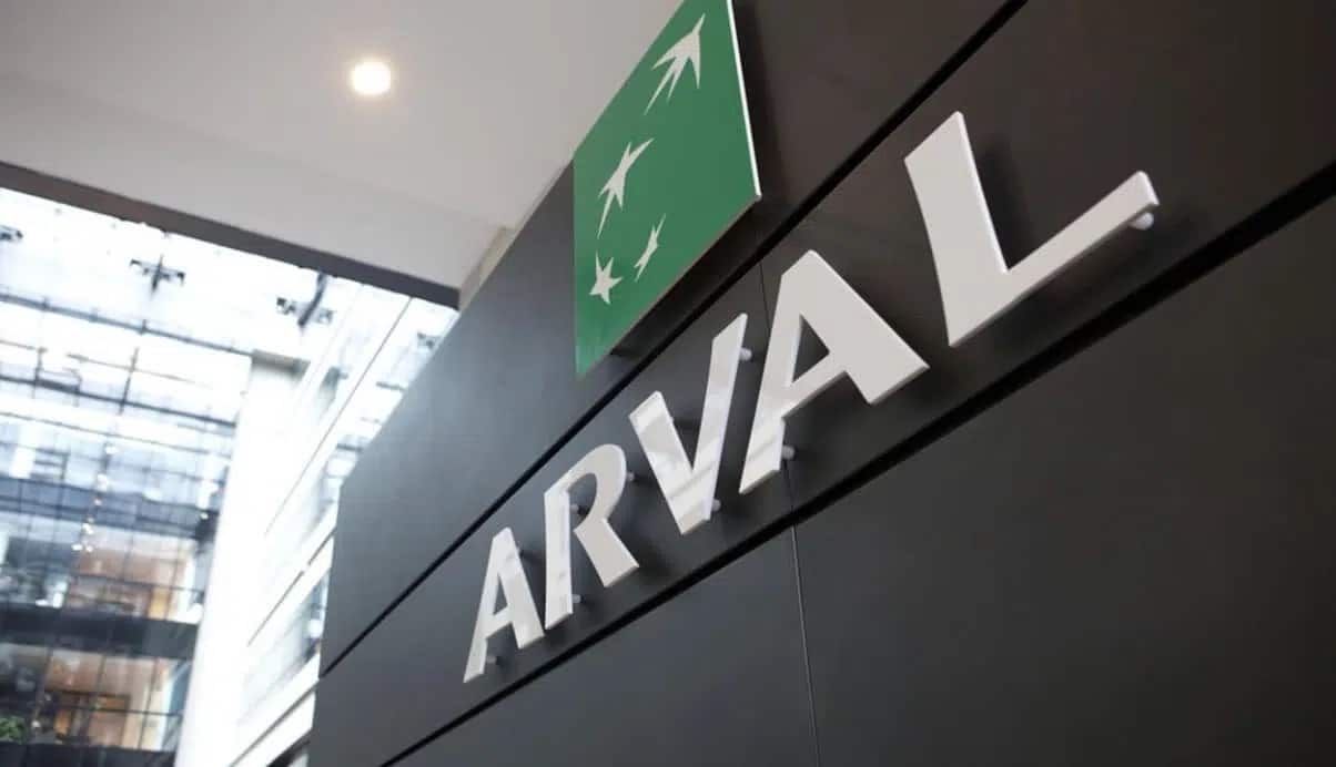 Electrification des flottes de véhicules d’entreprise : Arval adhère à l’association européenne smartEn