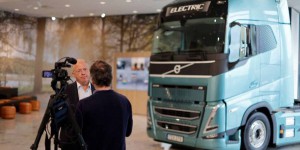 Ce transporteur européen commande 300 camions électriques à Volvo et ne compte pas s’arrêter là