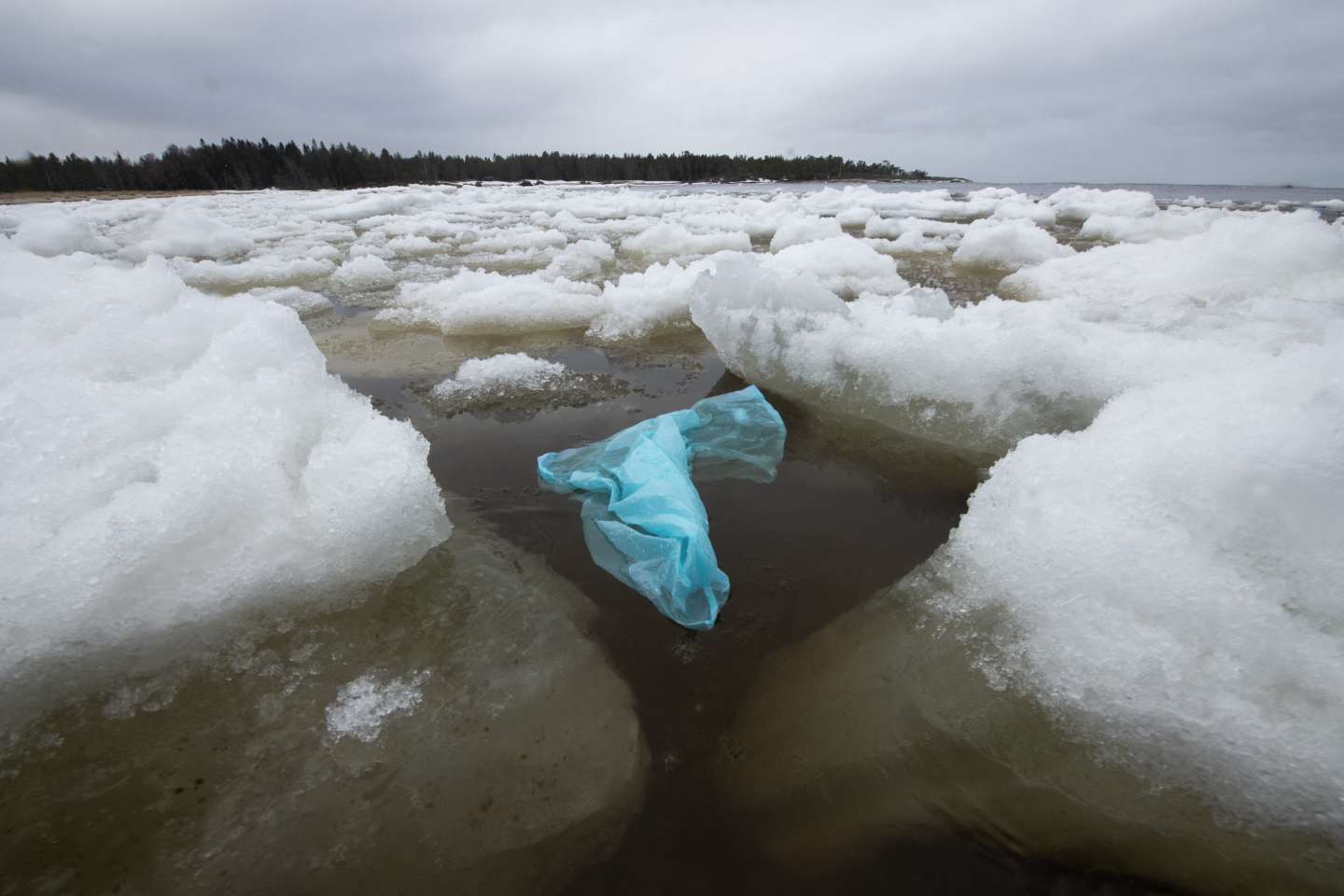 Pollution plastique : les Nations unies appellent gouvernements et industriels à « fermer le robinet »