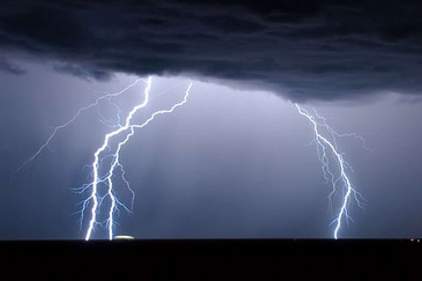 Risque d’orages : douze départements de l’Aquitaine au sud de la Bourgogne en vigilance orange