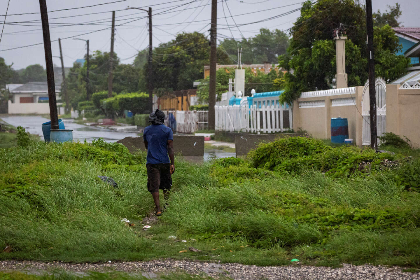 L’ouragan Béryl, avec des vents de plus de 200 km/h, se dirige vers le Mexique après avoir frappé la Jamaïque