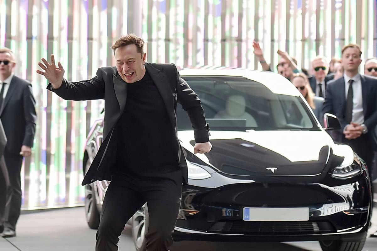 Tesla : malgré les ventes en chute libre et les licenciements, Elon Musk continue ses promesses